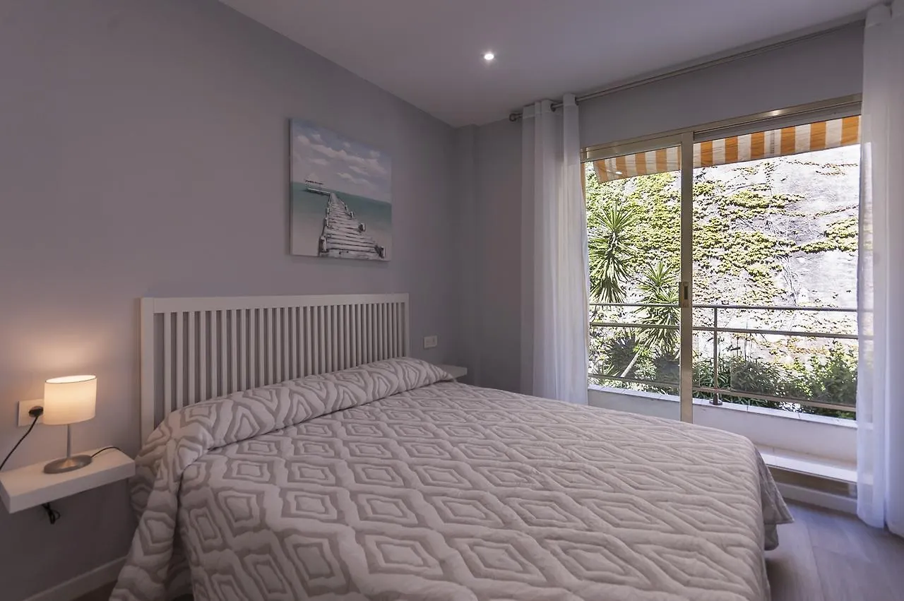 Lets Holidays Community Pool Apartment Tossa Tossa de Mar